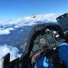 Flugwegposition um 15:07:02: Aufgenommen in der Nähe von Département Hautes-Alpes, Frankreich in 5701 Meter